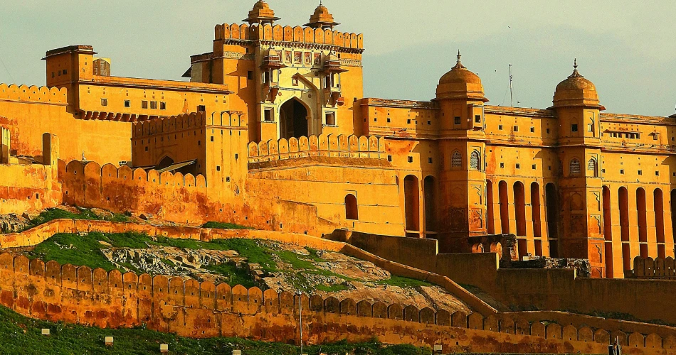 Exploring Jaipur in Style: A Guide to Luxury Travel in Rajasthan