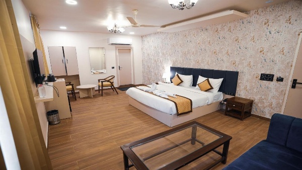 Hotel Arka Residency Main image